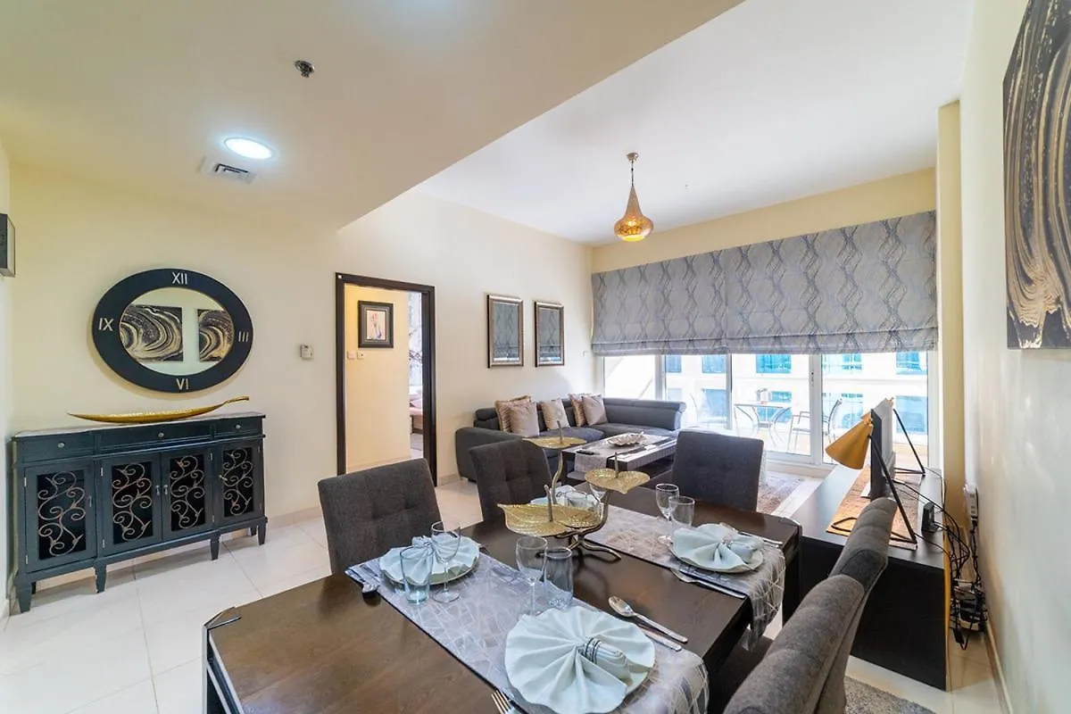 1Br Spacious Apartment In Marina Sail By Pk Holidays Dubai