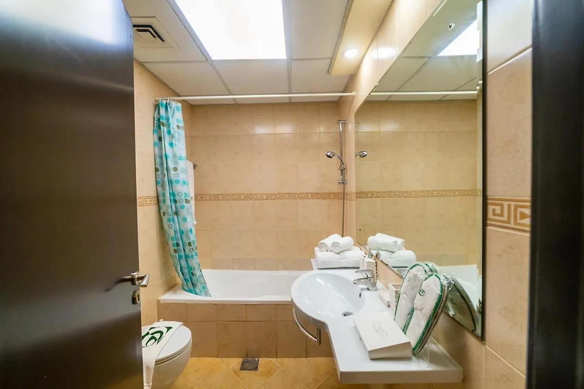 1Br Spacious Apartment In Marina Sail By Pk Holidays Dubai